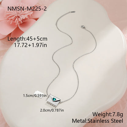 Valentine's Day gift: heart necklace